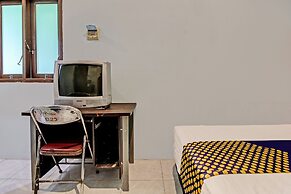 SPOT ON 92531 Pacar Guesthouse