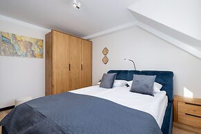 Apartment Kazimierz + Parking by Renters