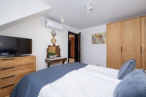 Apartment Kazimierz + Parking by Renters