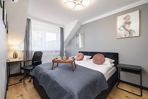 Apartment Kazimierz + Parking by Renters