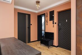 Apartment Kazimierz + Parking by Renters