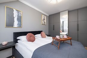 Apartment Kazimierz + Parking by Renters