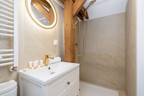 Bright Apartment Kazimierz by Renters