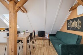 Bright Apartment Kazimierz by Renters