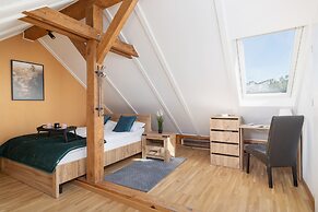 Bright Apartment Kazimierz by Renters