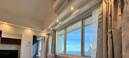 Spacious Oceanview Corner Suite Brand New