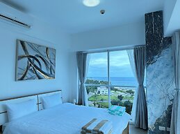 Spacious Oceanview Corner Suite Brand New