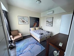 Spacious Oceanview Corner Suite Brand New