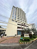 Spacious Oceanview Corner Suite Brand New