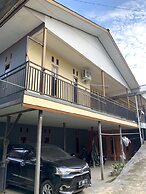 SPOT ON 92544 Senja Homestay