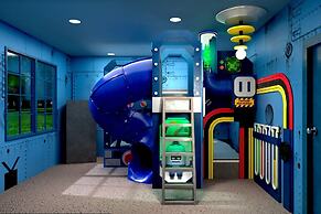 Vor5550aa: 5 Bed, Imagination Lab, Pool