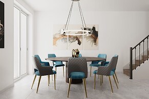 Vor5450aa: 5 Bed, Imagination Lab, Pool