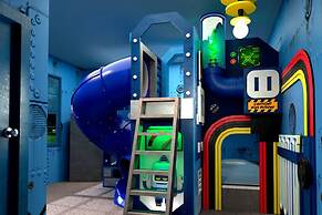 Vor5450aa: 5 Bed, Imagination Lab, Pool