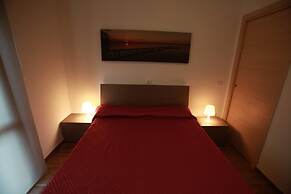 Renovated Flat Near the Beach - Beahost