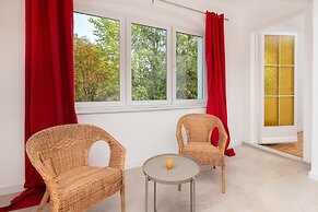 Apartment by the Park Gdynia by Renters
