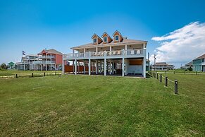 Beach Don't Kill My Vibe 4 Bedroom Home by RedAwning