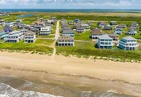 Beach Don't Kill My Vibe 4 Bedroom Home by RedAwning