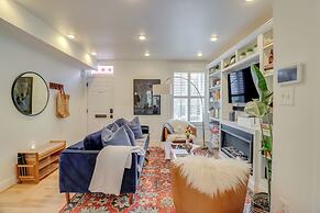2 Mi to National Mall: Stunning Townhome w/ Patio!