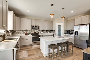 Vacation Rental Home in Rush w/ Fire Pit!