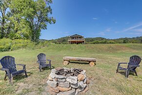 Melbourne Home w/ Fire Pit on the White River!