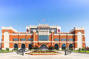 Updated Norman Home ~ 1 Mi to Oklahoma University!