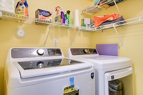 Pet-friendly Holly Springs Residence With Deck!