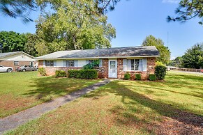 Lovely Montgomery Home ~ 7 Mi to Downtown!