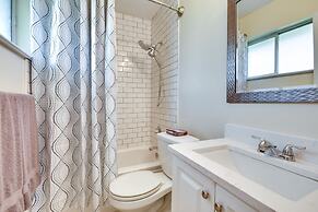 Lovely Montgomery Home ~ 7 Mi to Downtown!