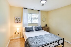 Lovely Montgomery Home ~ 7 Mi to Downtown!