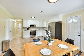 Lovely Montgomery Home ~ 7 Mi to Downtown!