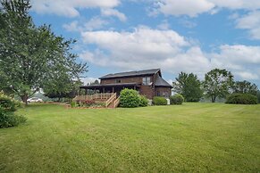 Peaceful Raphine Cottage w/ Deck & Fireplace!