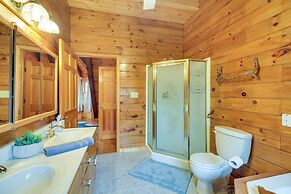 Peaceful Raphine Cottage w/ Deck & Fireplace!