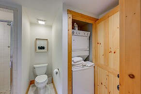 Peaceful Vacation Rental w/ Deck: 5 Mi to Cashiers