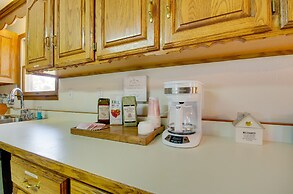 Waynesville Vacation Rental ~ 5 Mi to Downtown