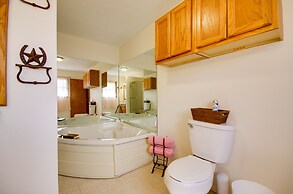 Waynesville Vacation Rental ~ 5 Mi to Downtown