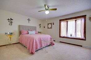 Waynesville Vacation Rental ~ 5 Mi to Downtown