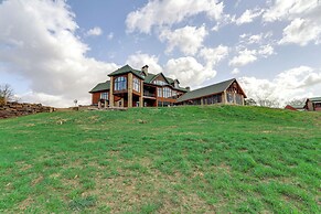 Mtn-view Shirley Pool House: Pets Welcome!