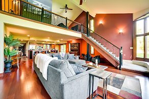 Spacious Villa Retreat: 4 Mi to Lake Charlevoix!