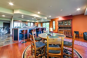 Spacious Villa Retreat: 4 Mi to Lake Charlevoix!