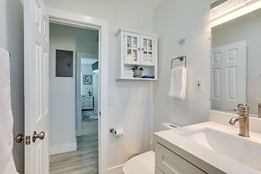 West Palm Beach Vacation Rental ~ 2 Mi to Beach!