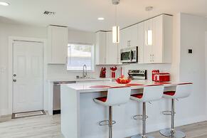 West Palm Beach Vacation Rental ~ 2 Mi to Beach!