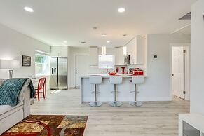 West Palm Beach Vacation Rental ~ 2 Mi to Beach!