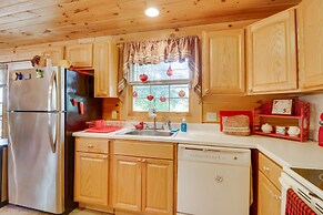 Virginia Mountain Cabin w/ Decks & Fireplaces