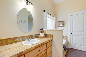 Cozy Waldport Vacation Rental: Steps From the Bay!