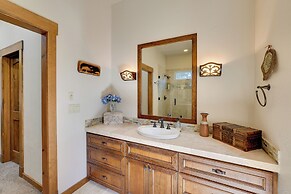 Klamath Falls Vacation Rental w/ Resort Amenities!