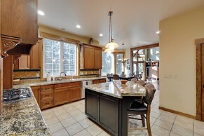Klamath Falls Vacation Rental w/ Resort Amenities!