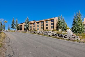 Walk to Slopes: Brian Head Condo w/ Pool Access