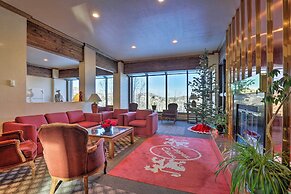 Walk to Slopes: Brian Head Condo w/ Pool Access