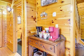 Pigeon Forge Vacation Rental w/ Private Hot Tub!