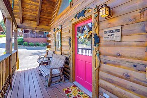 Pigeon Forge Vacation Rental w/ Private Hot Tub!